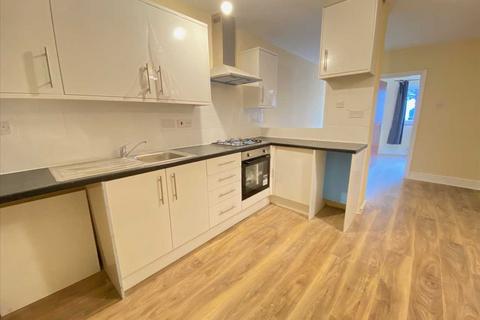 3 bedroom apartment to rent, Junction Road, Ealing