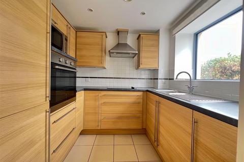 1 bedroom flat for sale, Carnarvon Road, Clacton-On-Sea CO15