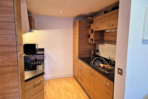 1 bedroom flat to rent, Crozier House, The Boulevard, Leeds