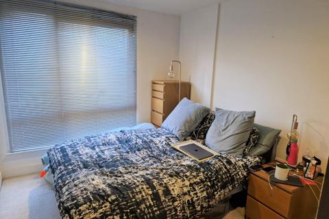 1 bedroom flat to rent, Crozier House, The Boulevard, Leeds