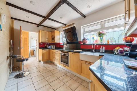 3 bedroom semi-detached bungalow for sale, Chesham,  Buckinghamshire,  HP5