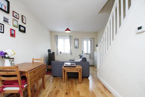 2 bedroom terraced house to rent, Wordsworth Road, Bristol BS7