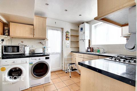 2 bedroom semi-detached house for sale, Park Lane, Hayes