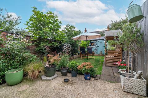 90 Buccleuch Street, Kettering, NN16 9EF