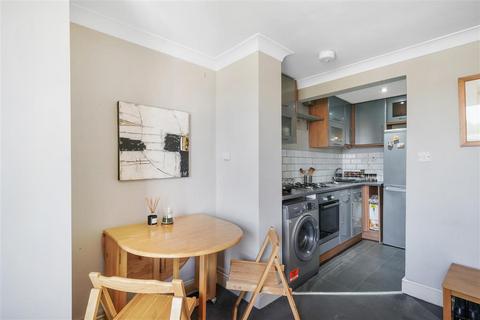 1 bedroom block of apartments for sale, Boundaries Road, SW12