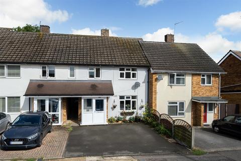 3 bedroom terraced house for sale, Peartree Road, Hemel Hempstead