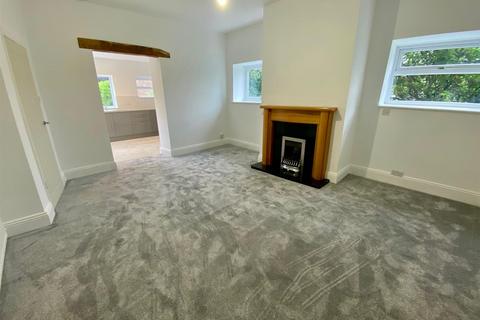 2 bedroom terraced house for sale, North Place, Mirfield