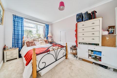 79 Park Mead, Sidcup, DA15 9PF