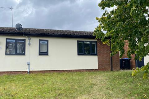 2 bedroom bungalow for sale, Gloucester Avenue, Delapre, Northampton, Northamptonshire, NN4 8PJ