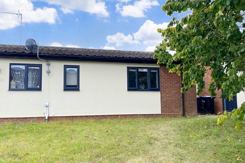 2 bedroom bungalow for sale, Gloucester Avenue, Delapre, Northampton, NN4 8PJ