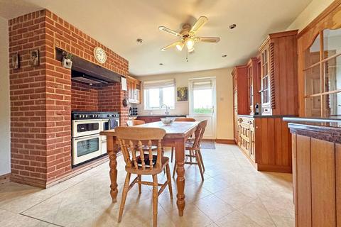 5 bedroom detached house for sale, Braintree CM7