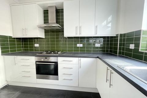 3 bedroom flat to rent, Brent Street, Hendon NW4