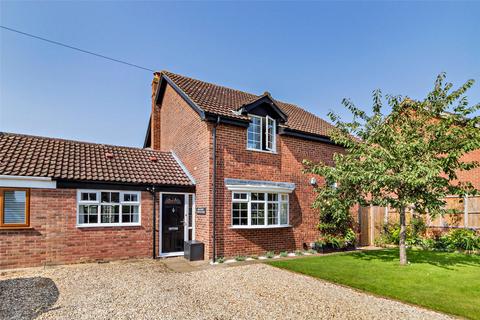 4 bedroom link detached house for sale, Bentley Road, Forncett St. Peter, Norwich, Norfolk, NR16