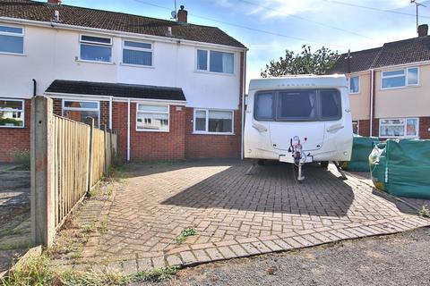 3 bedroom semi-detached house for sale, Cotswold Gardens, Tewkesbury