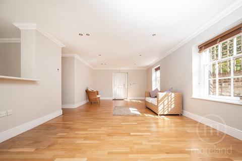 3 bedroom ground floor flat for sale, Annandale House, London NW11