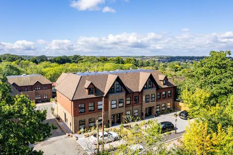 4 bedroom terraced house for sale, Coulsdon Court Road, Coulsdon