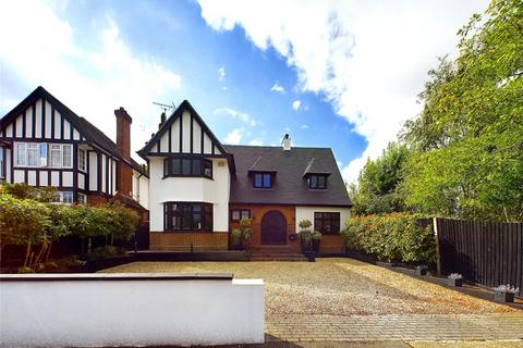 10 Cranes Drive, Surbiton, KT5 8AL