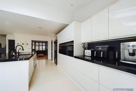 10 Cranes Drive, Surbiton, KT5 8AL