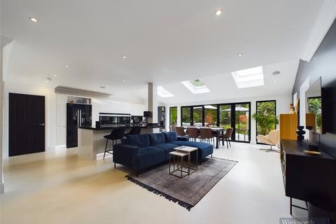 10 Cranes Drive, Surbiton, KT5 8AL