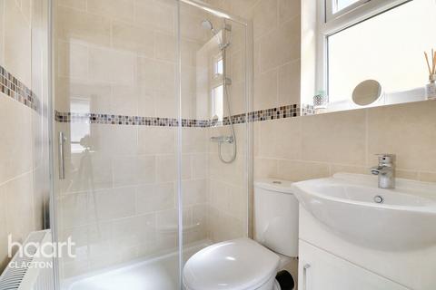 27 Agincourt Road, Clacton-on-sea, CO15 3EB
