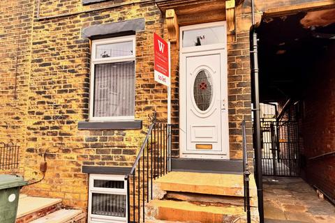 2 bedroom terraced house to rent, Shetcliffe Lane, Bradford, West Yorkshire, BD4