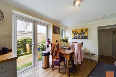 9 Dolcoath Road, Camborne, TR14 8RW