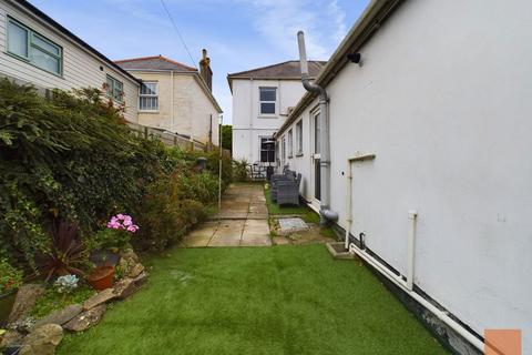 9 Dolcoath Road, Camborne, TR14 8RW