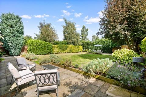 5 bedroom detached house for sale, Hill View Road, Hanbury Park, Worcester.  WR2 4PN