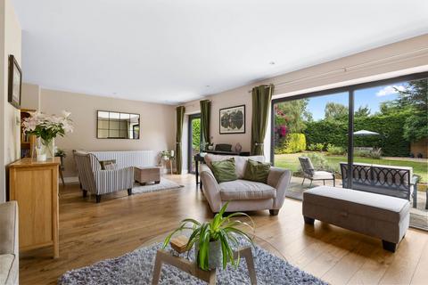 1 Hill View Road, Worcester, WR2 4PN