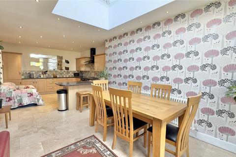 2 Beachcroft Road, Wirral, CH47 6BE