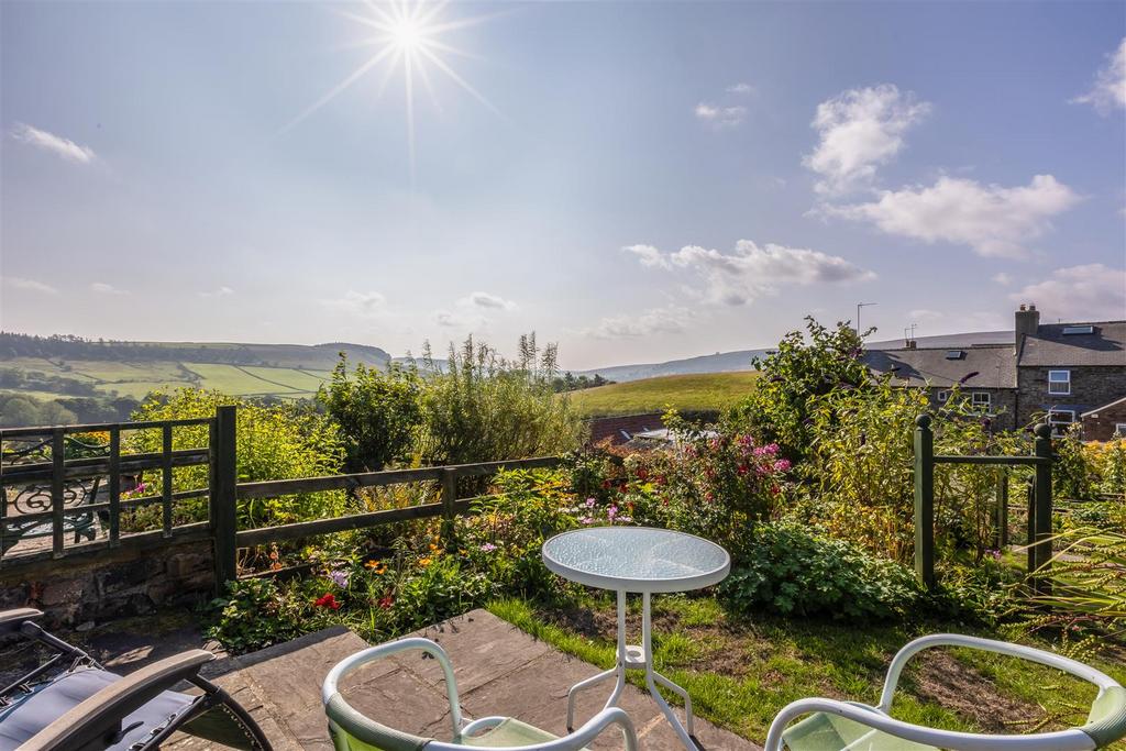Hill Cottages 28 External-15.jpg