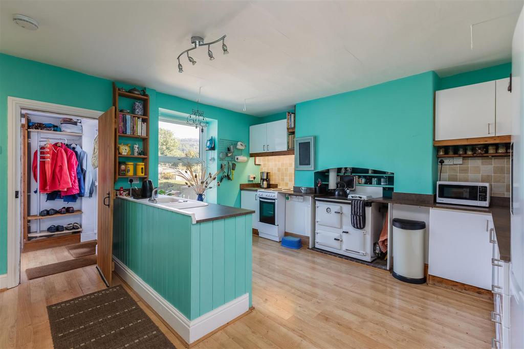 Hill Cottages 28 Kitchen Dining Room-1.jpg