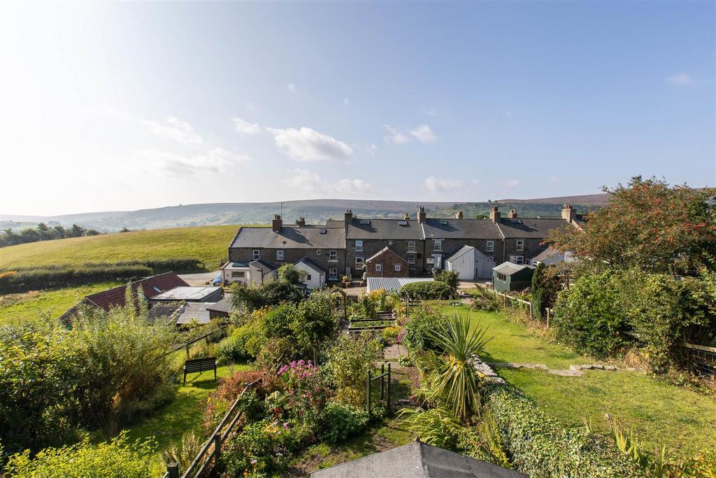 Hill Cottages 28 External-17.jpg