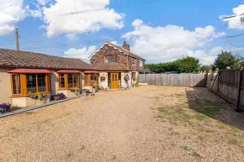 3 bedroom semi-detached house for sale, Northfleet Green Road, Southfleet, Gravesend, Kent