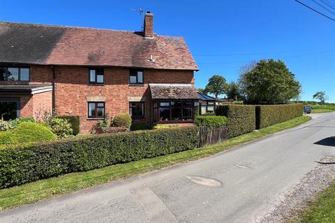 3 bedroom semi-detached house for sale, The Green, Chesterton, Leamington Spa