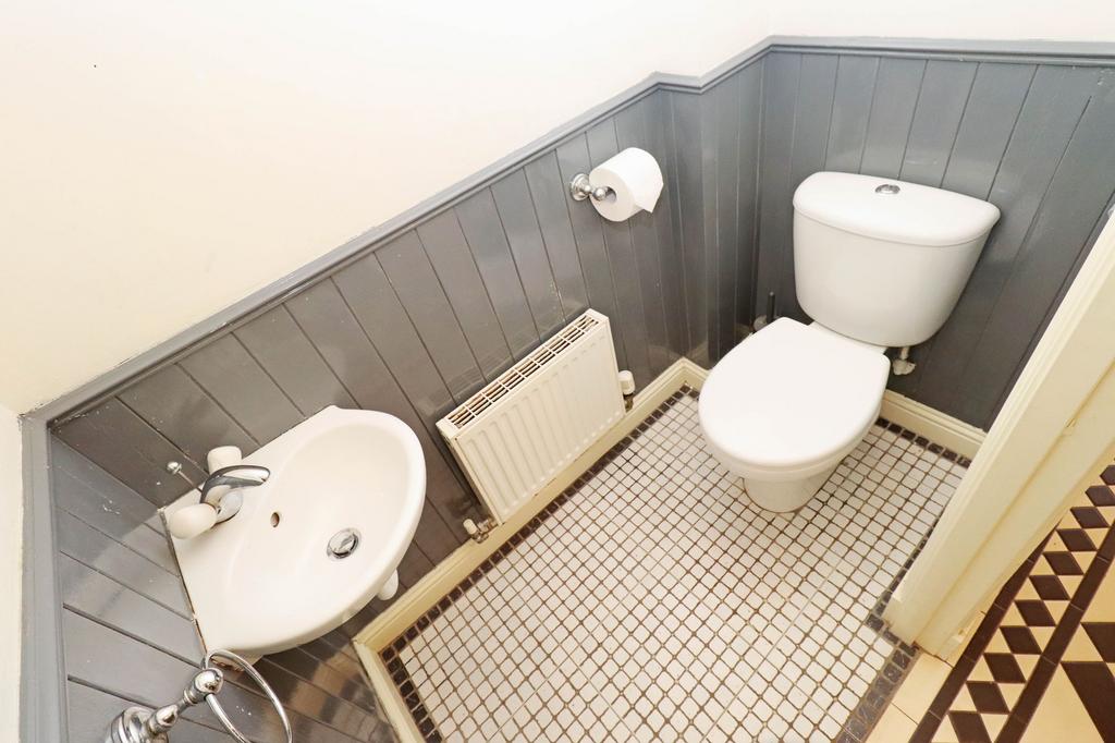 Living Level Toilet