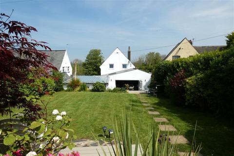 4 bedroom detached house for sale, Uzmaston Road, Haverfordwest