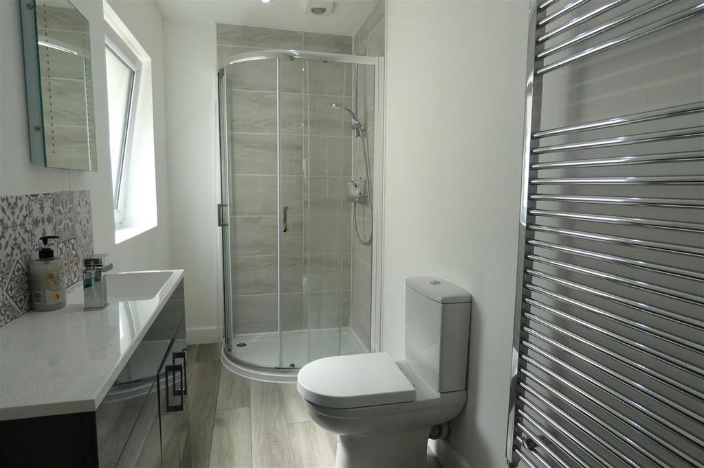 En Suite Shower Room