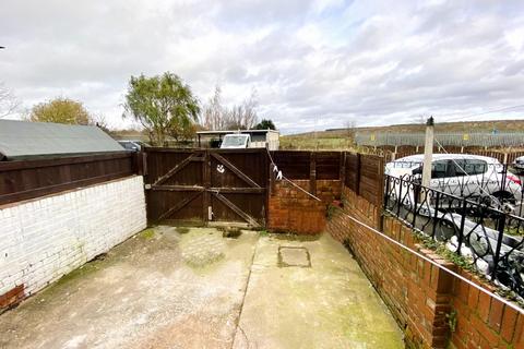 3 bedroom terraced house for sale, Askern Road, Toll Bar, Doncaster