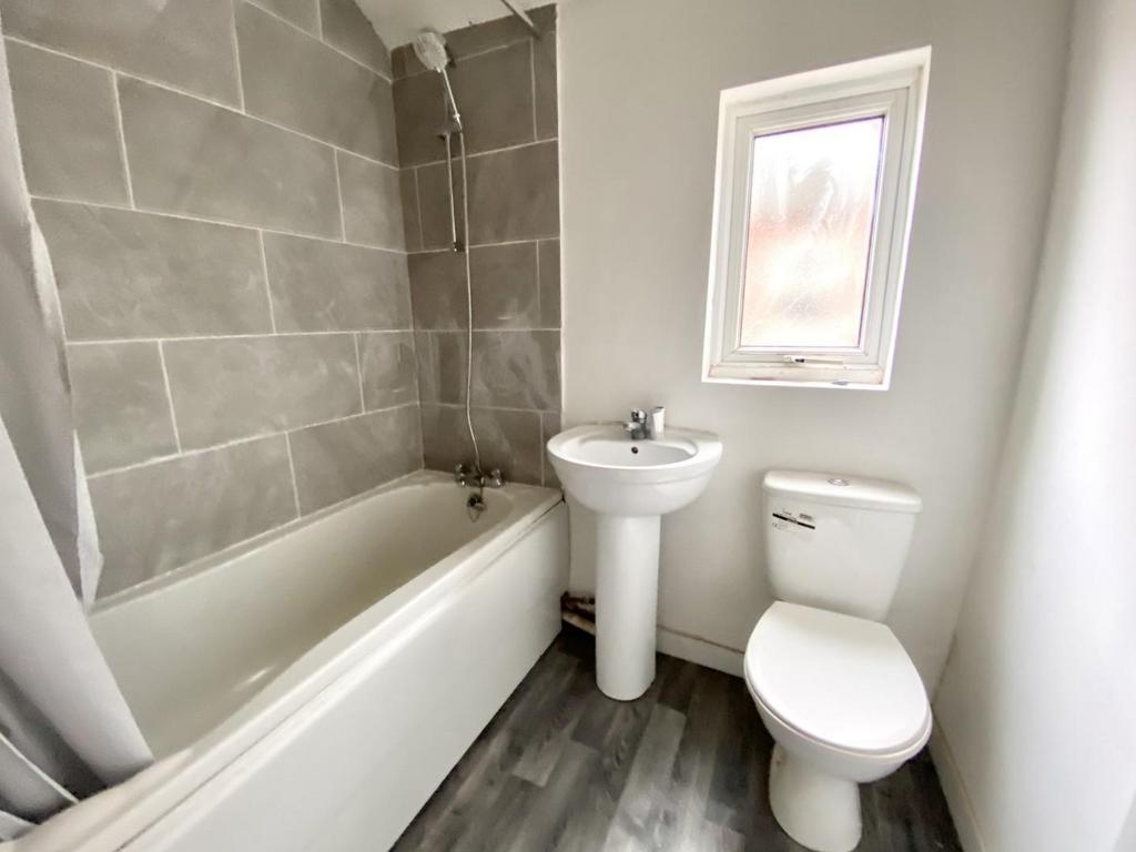 Bath.JPG