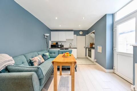 2 bedroom flat for sale, Plashet Grove, Plashet, London, E6