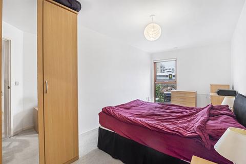 2 bedroom apartment for sale, Spa Road, London, SE16