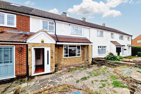 3 bedroom terraced house for sale, Tarnworth Road, Romford RM3