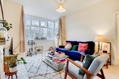 2 bedroom flat for sale, 56B Foyle Road, London SE3