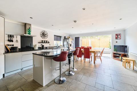 undefined, Crescent Close, Winchester, Hampshire