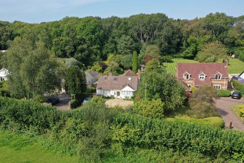 4 bedroom bungalow for sale, Flowers Drove, Lytchett Matravers, Poole, BH16