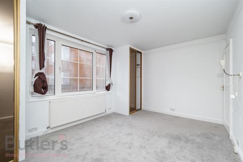 3 bedroom flat to rent, Brighton Road, Sutton