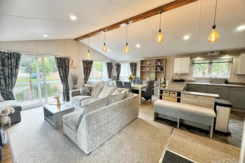 3 bedroom lodge for sale, South Lakeland Leisure Village LA6