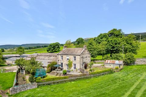 4 bedroom cottage for sale, West End Farm House & 6 Acres of Land, Woodhall, Askrigg