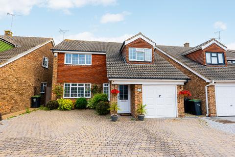 4 bedroom detached house for sale, Mcdivitt Walk, Leigh-on-sea, SS9